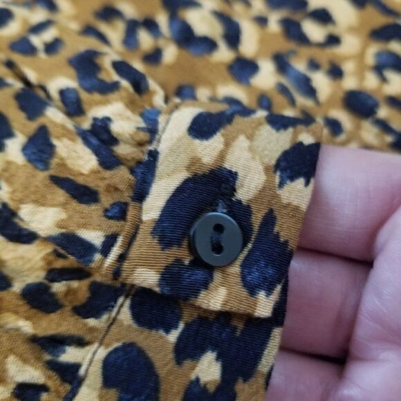 ZARA TRF LEOPARD PRINT FAUX WRAP BLOUSE SZ. S - Picture 4 of 4